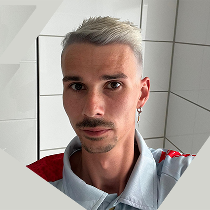 profilfoto-dennis-schiffer